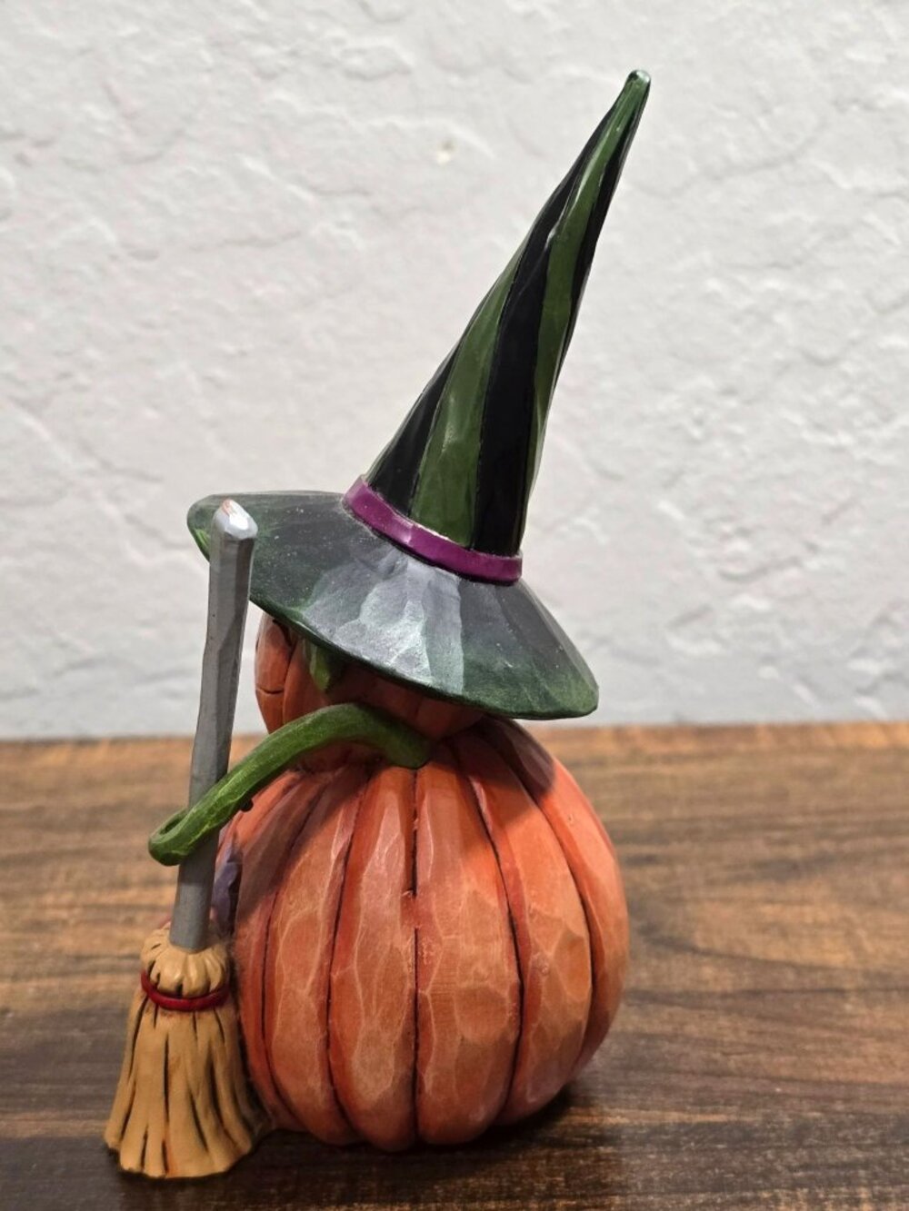 Jim Shore "Come As You Aren't" Stacked Pumpkin Witch Figurine Heartwood Creek - Picture 4 of 8